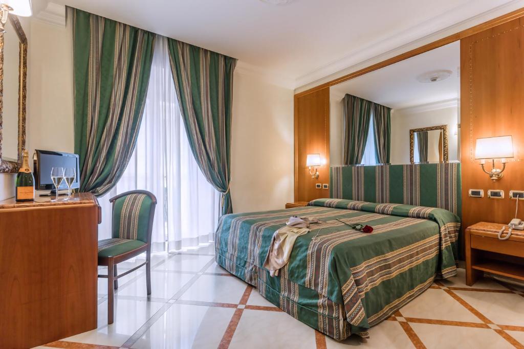 Hotel Raeli